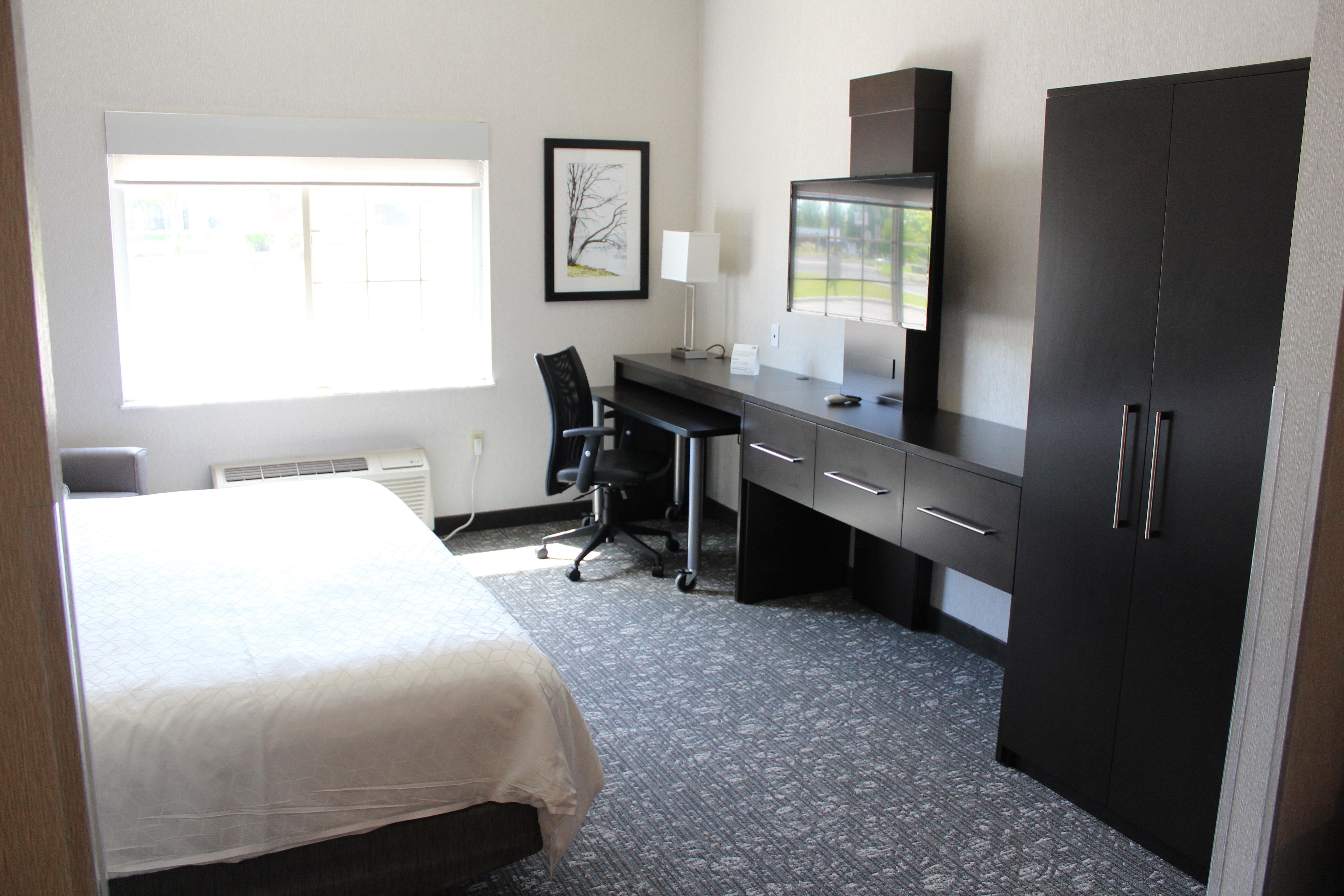 Holiday Inn Express & Suites Cheney By Ihg Экстерьер фото