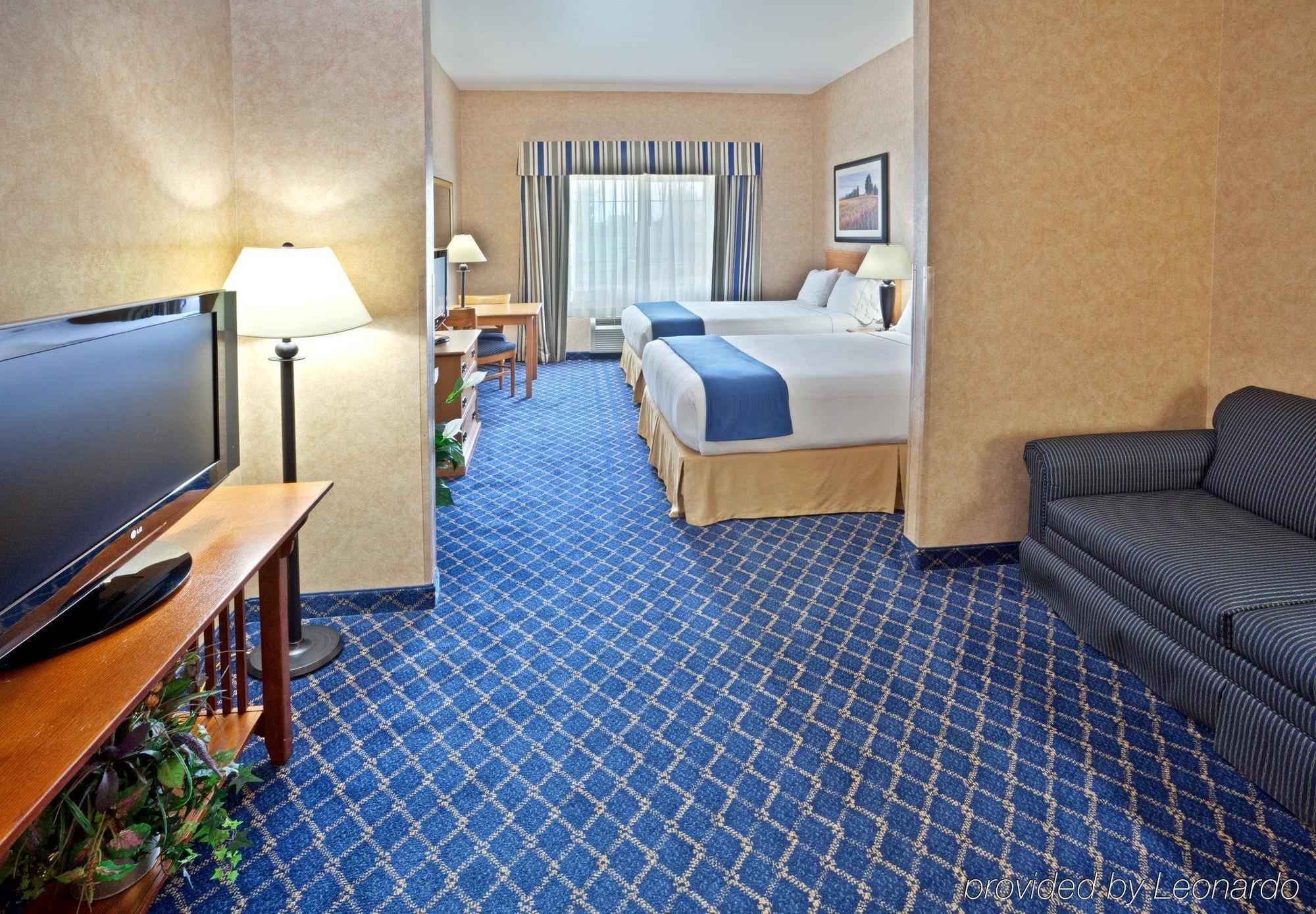 Holiday Inn Express & Suites Cheney By Ihg Экстерьер фото